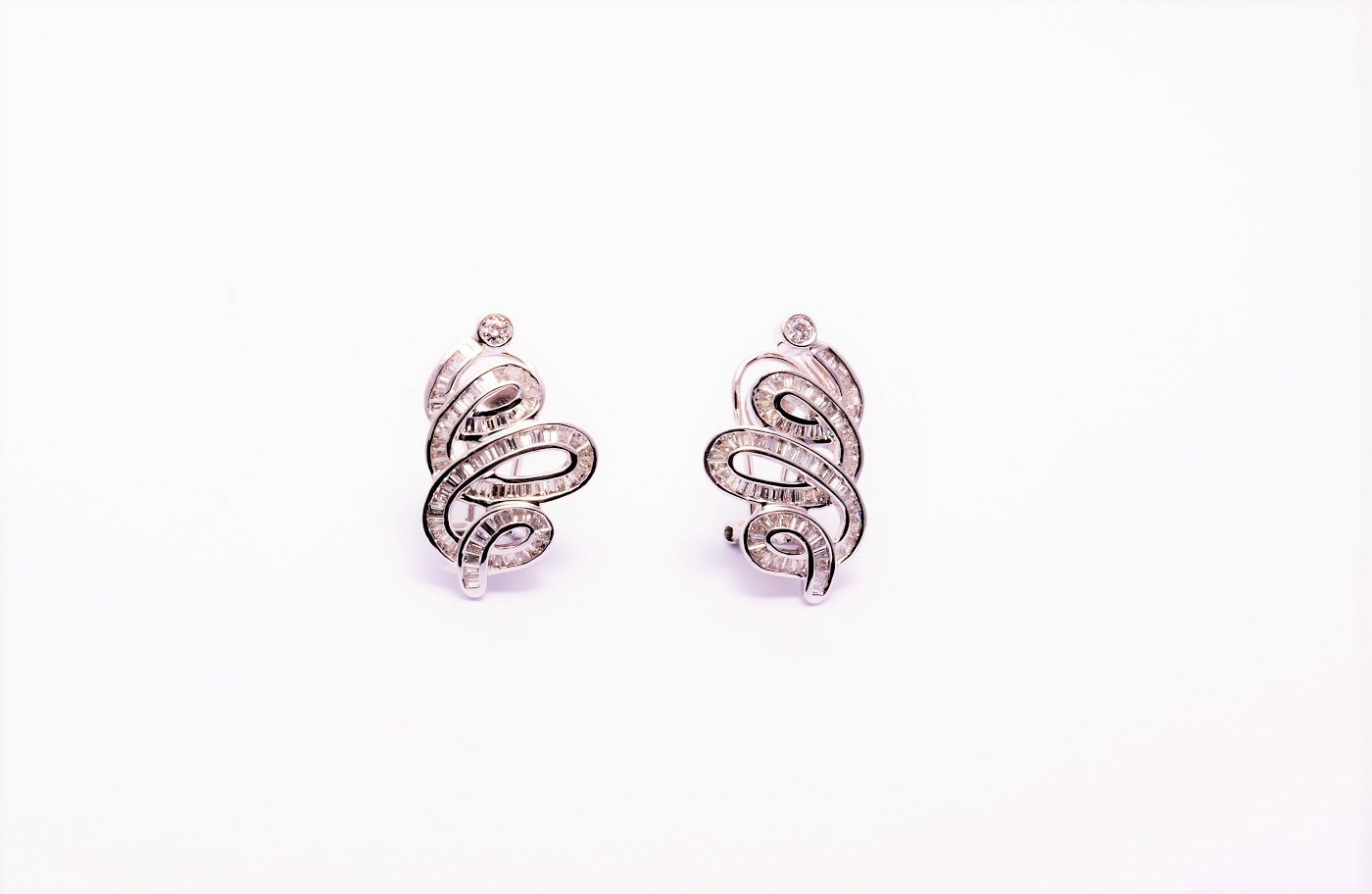 18K WG Diamond Earring