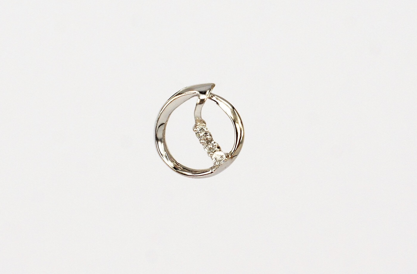 18K WG Diamond  Pendant