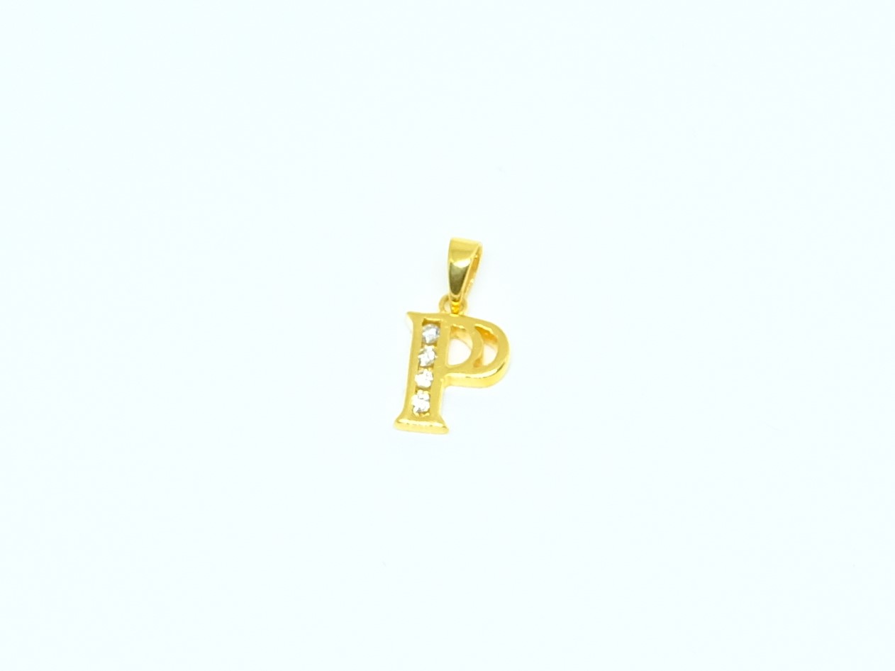 20K YG LETTER P DIAMOND PENDANT