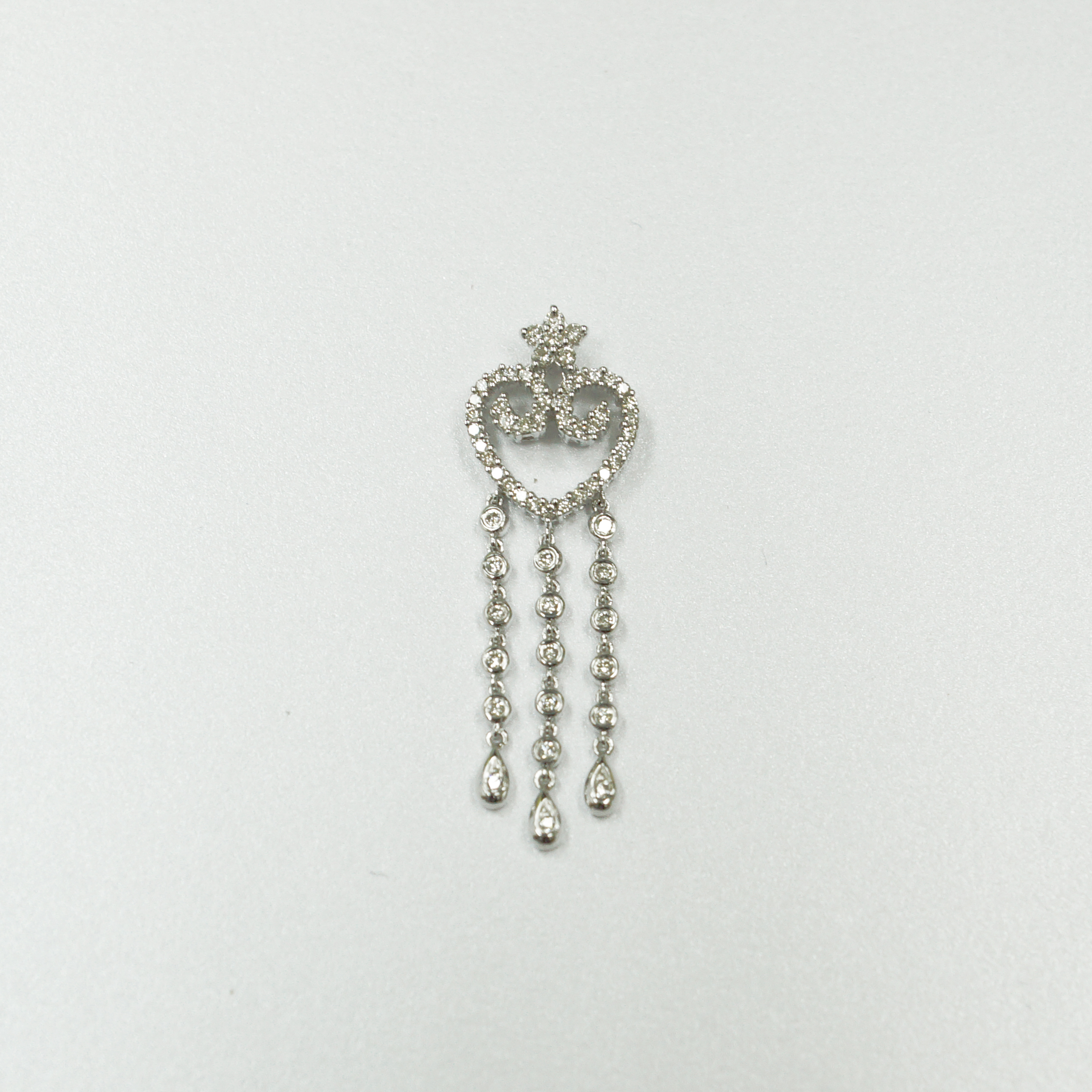18K WG DIAMOND PENDANT