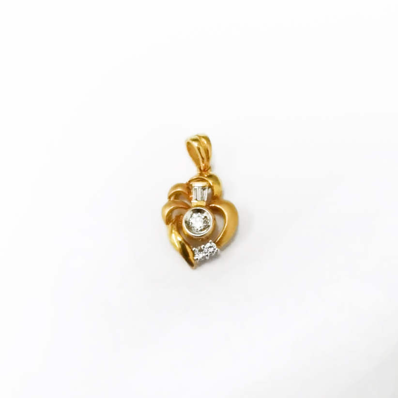 20K YG DIAMOND PENDANT EST.RD3-0.14CT