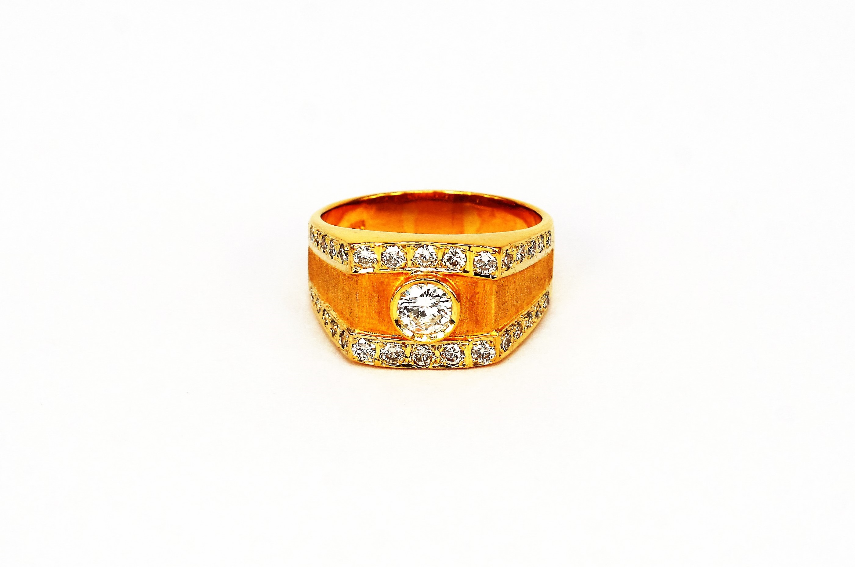 20K YG Diamond Ring