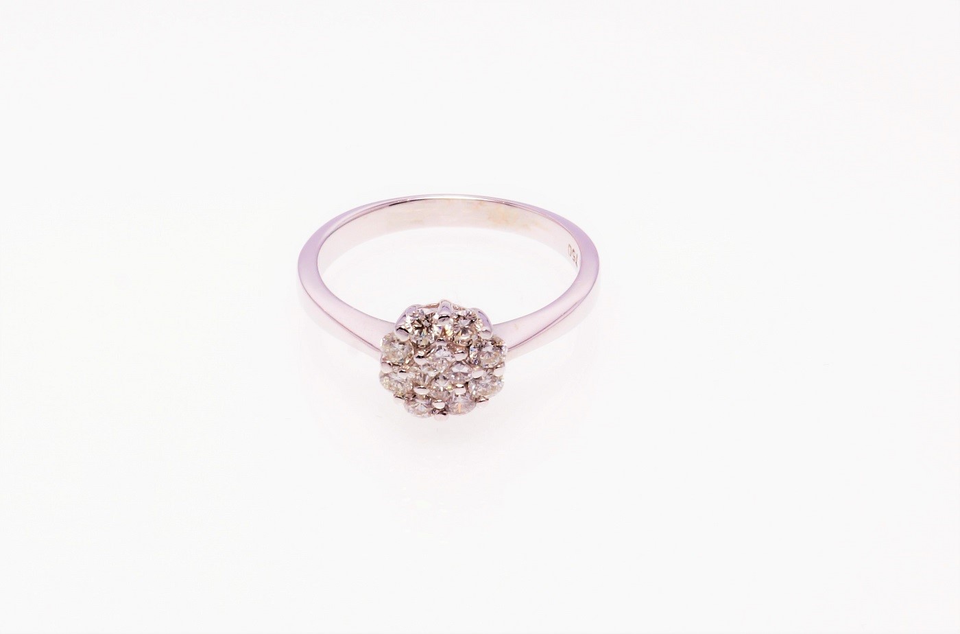 18K WG Diamond Ring