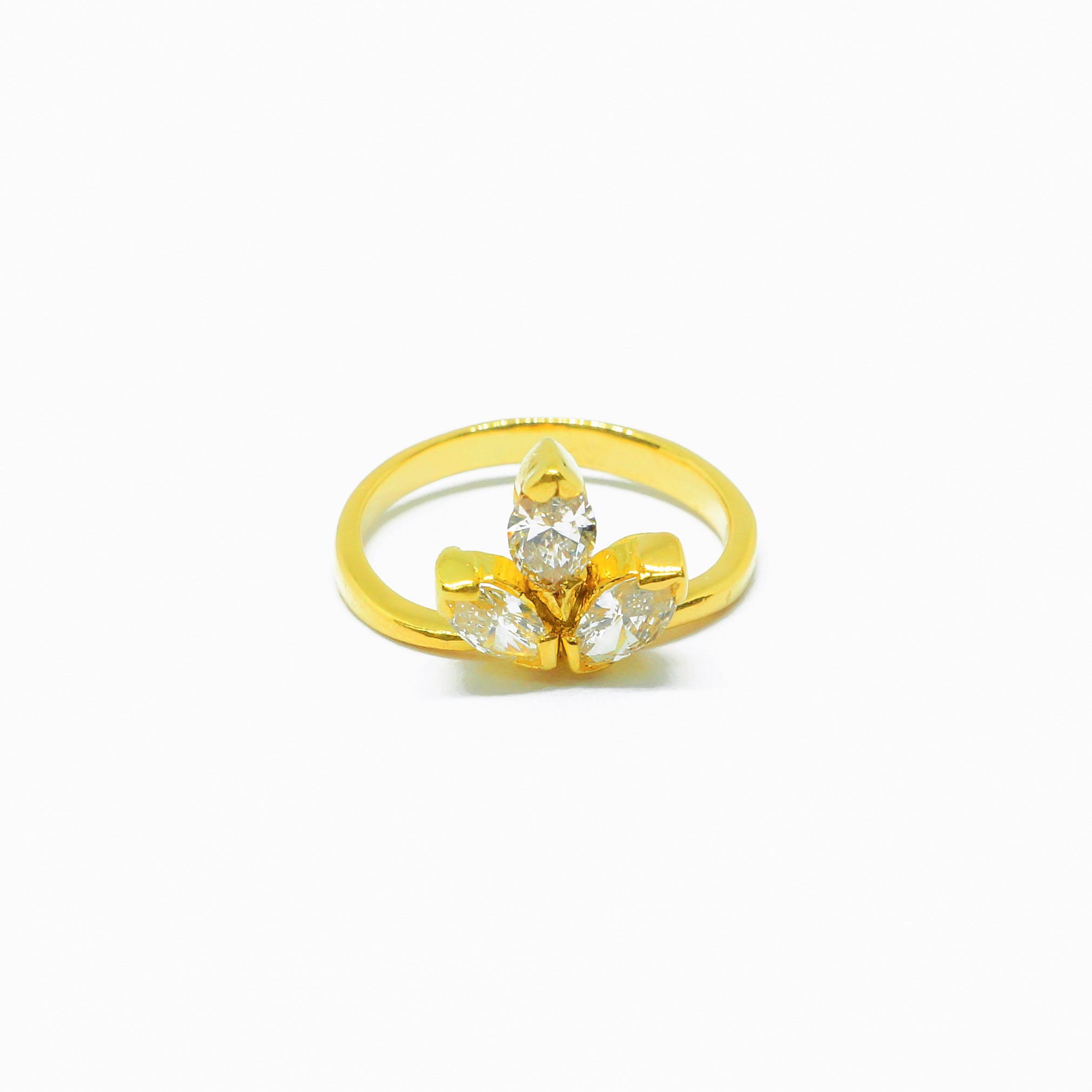 18K YG Diamond Ring