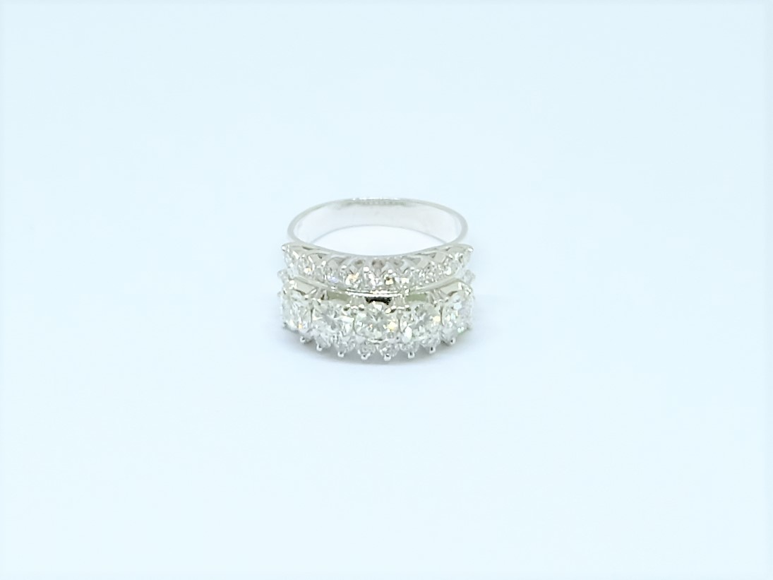9K WG Diamond Ring