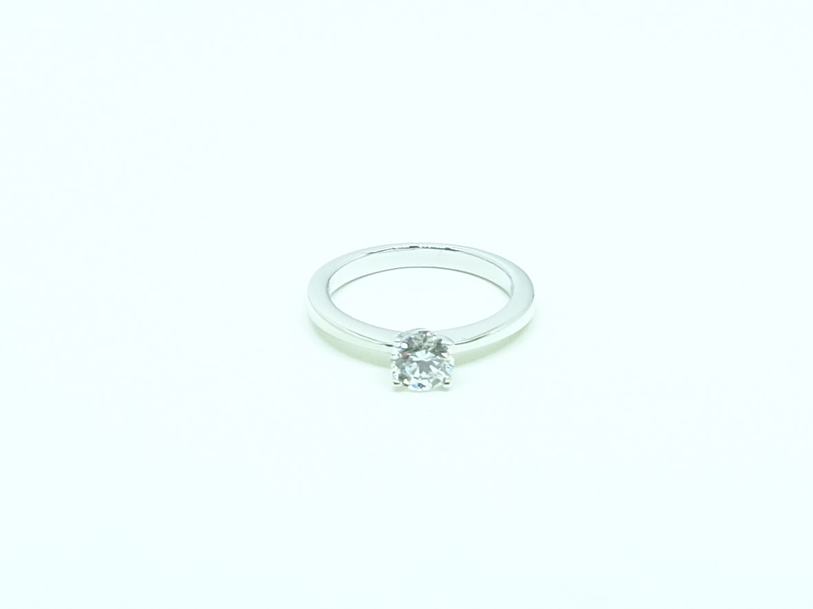 18K WG DIA RING