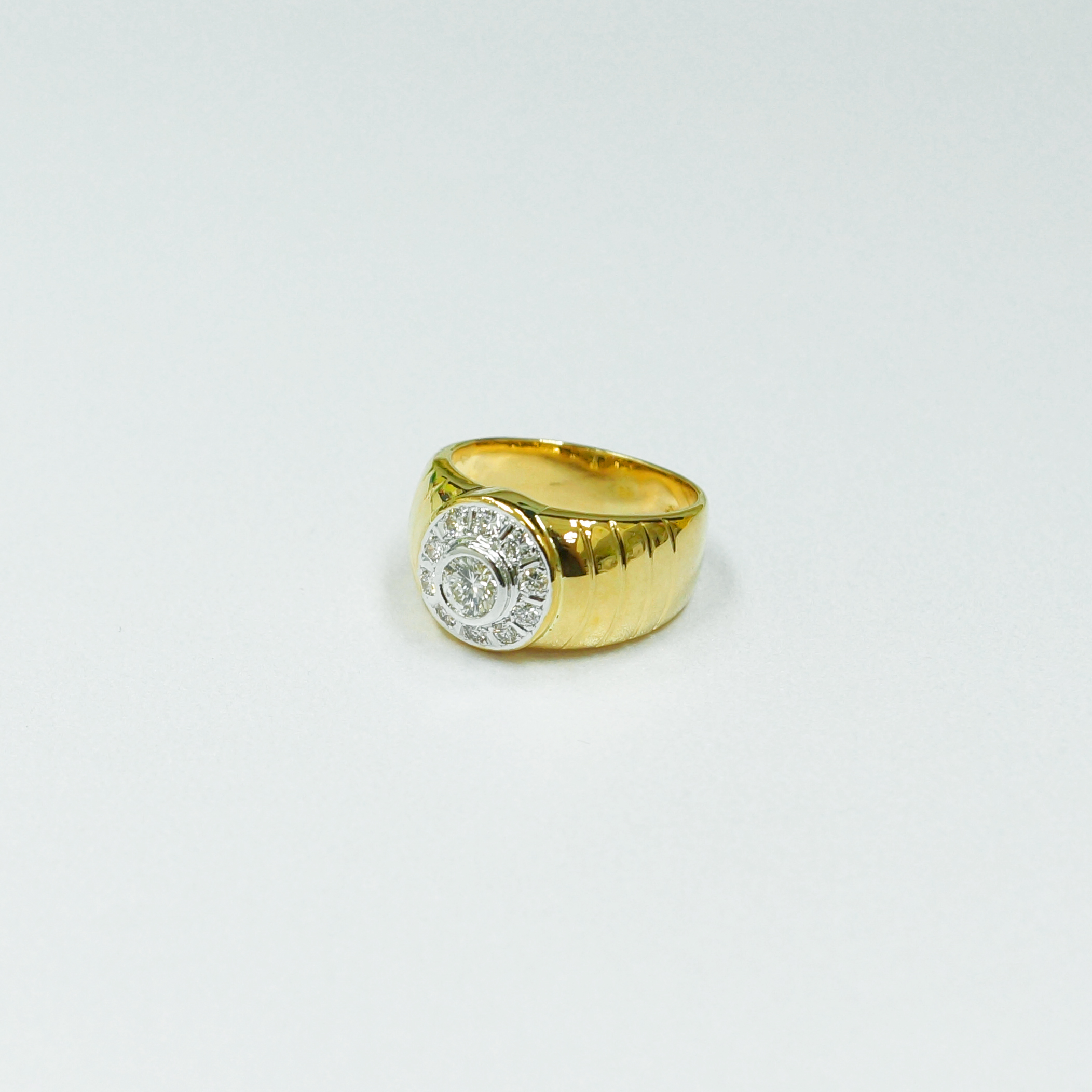 20K YG DIAMOND RING