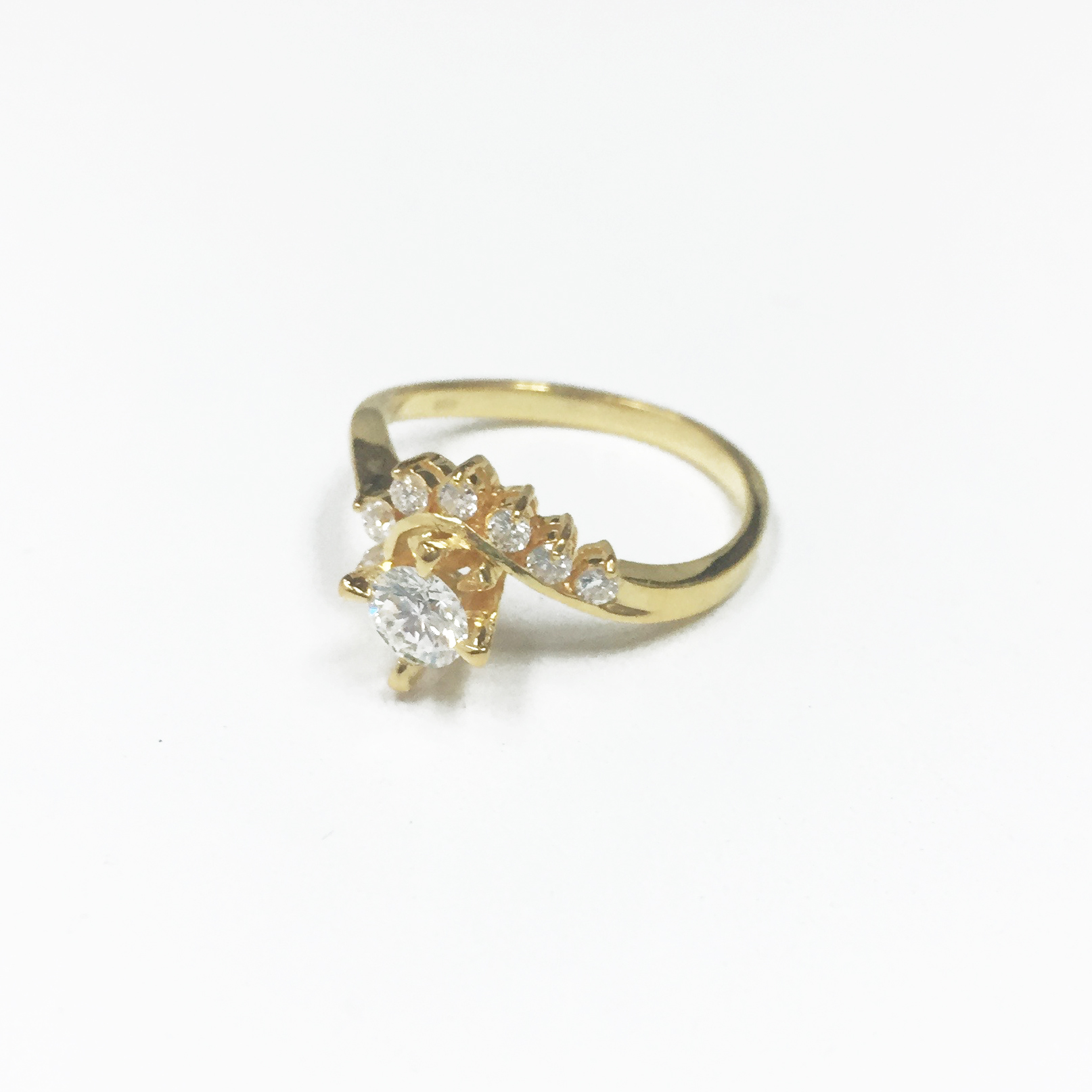 20K YG DIAMOND RING
