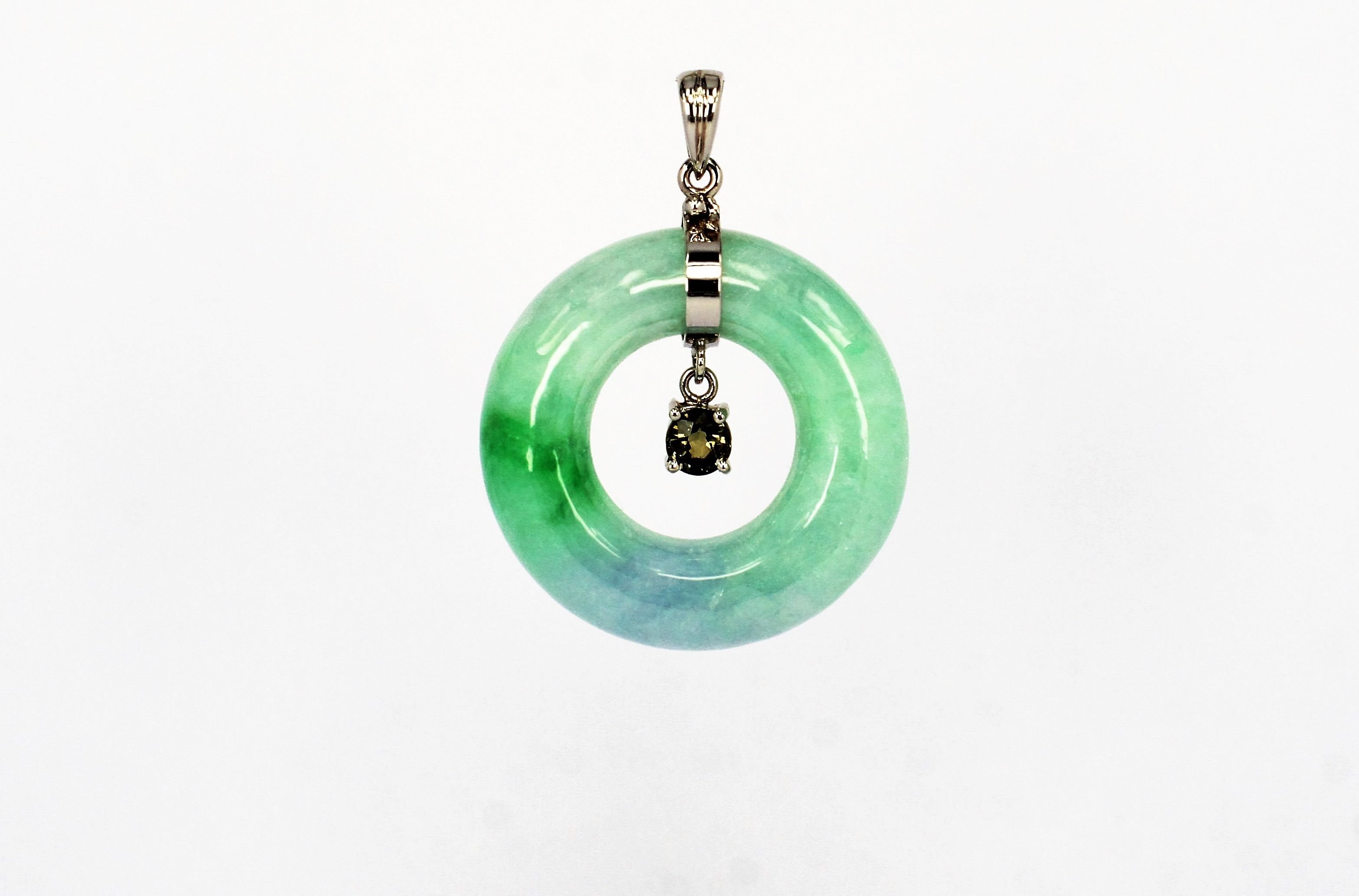 18K WG Jade Pendant