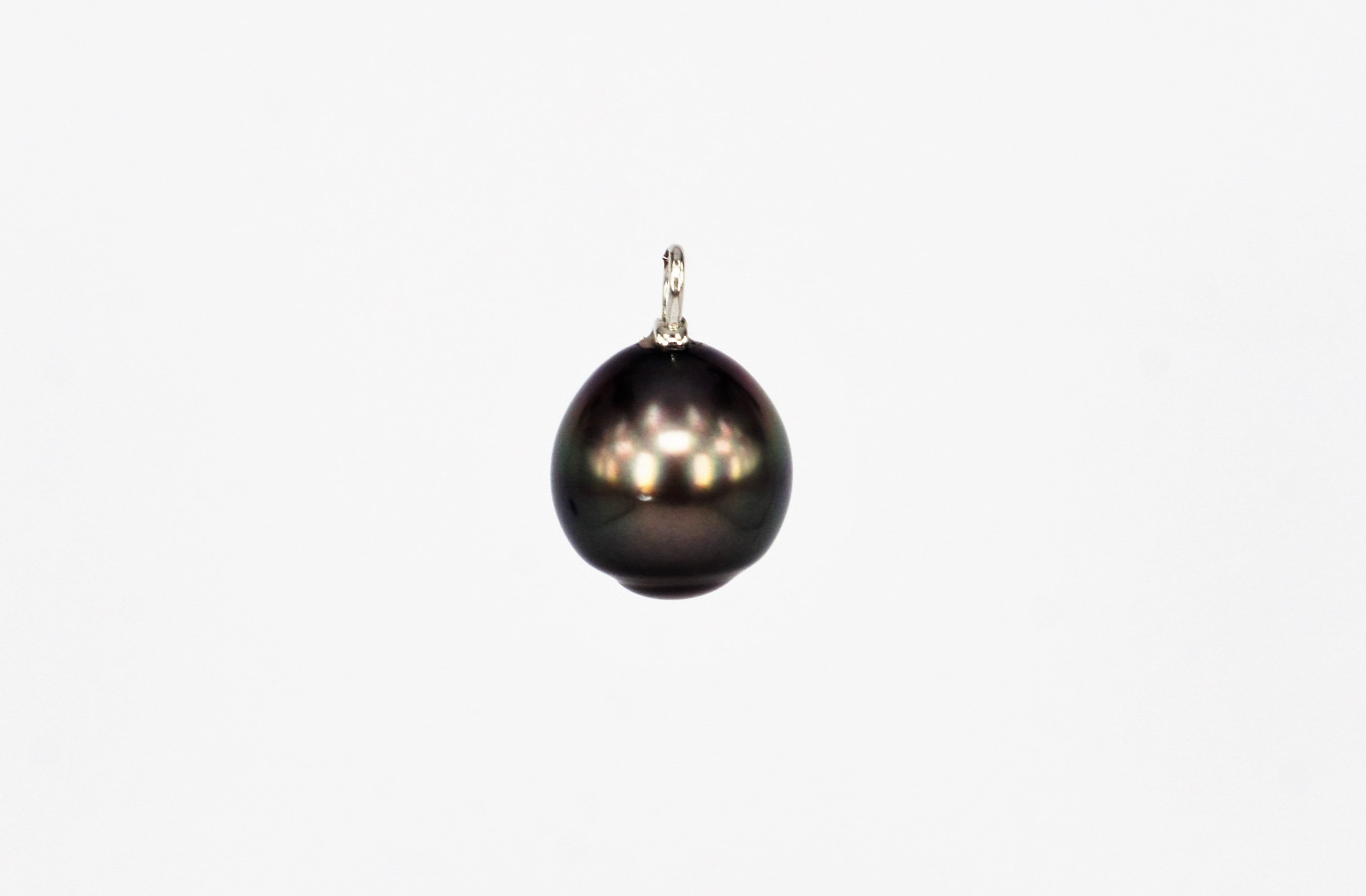 18K WG Pearl Pendant