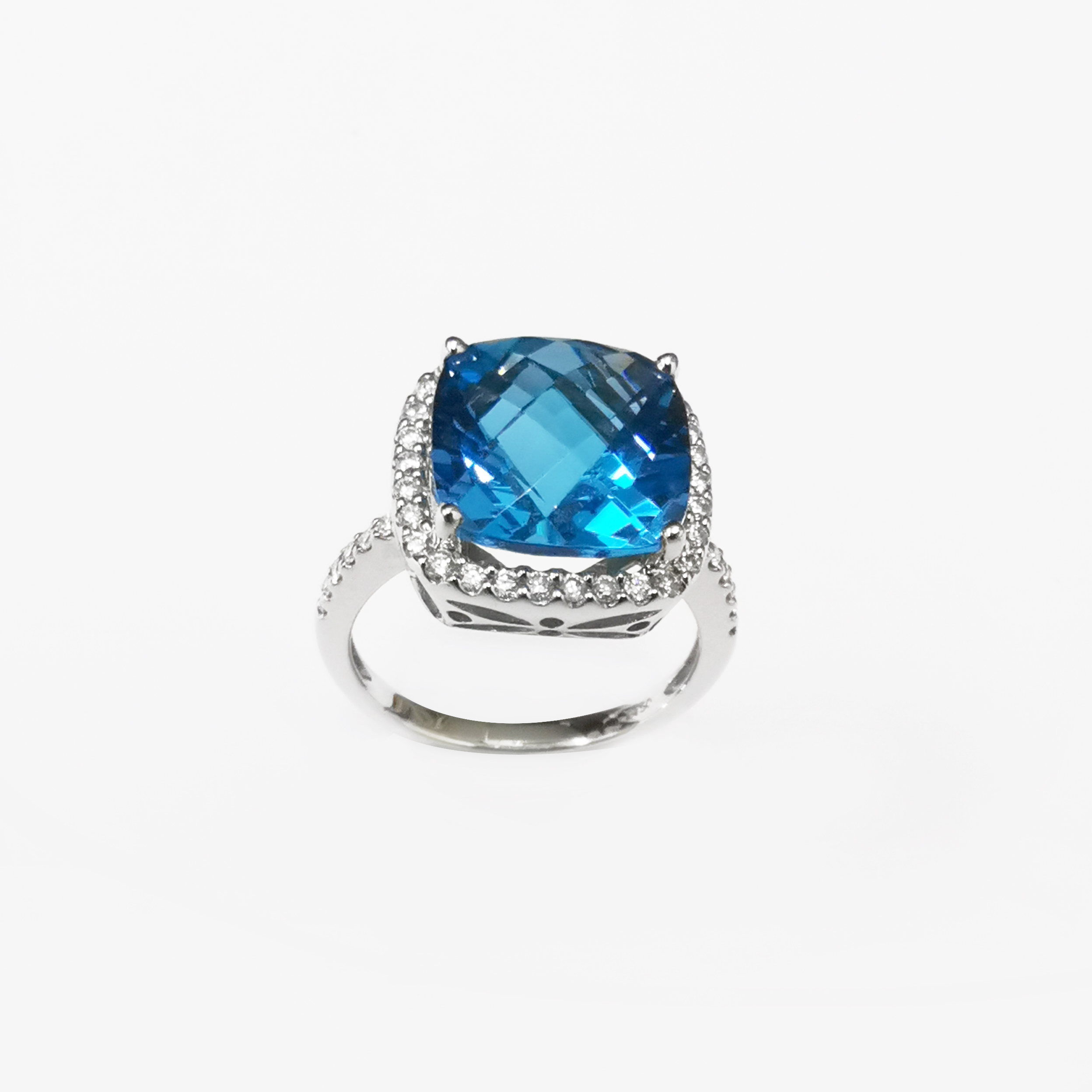 18K WG TOPAZ AND DIAMOND RING ESTIMATED D42-0.21CT