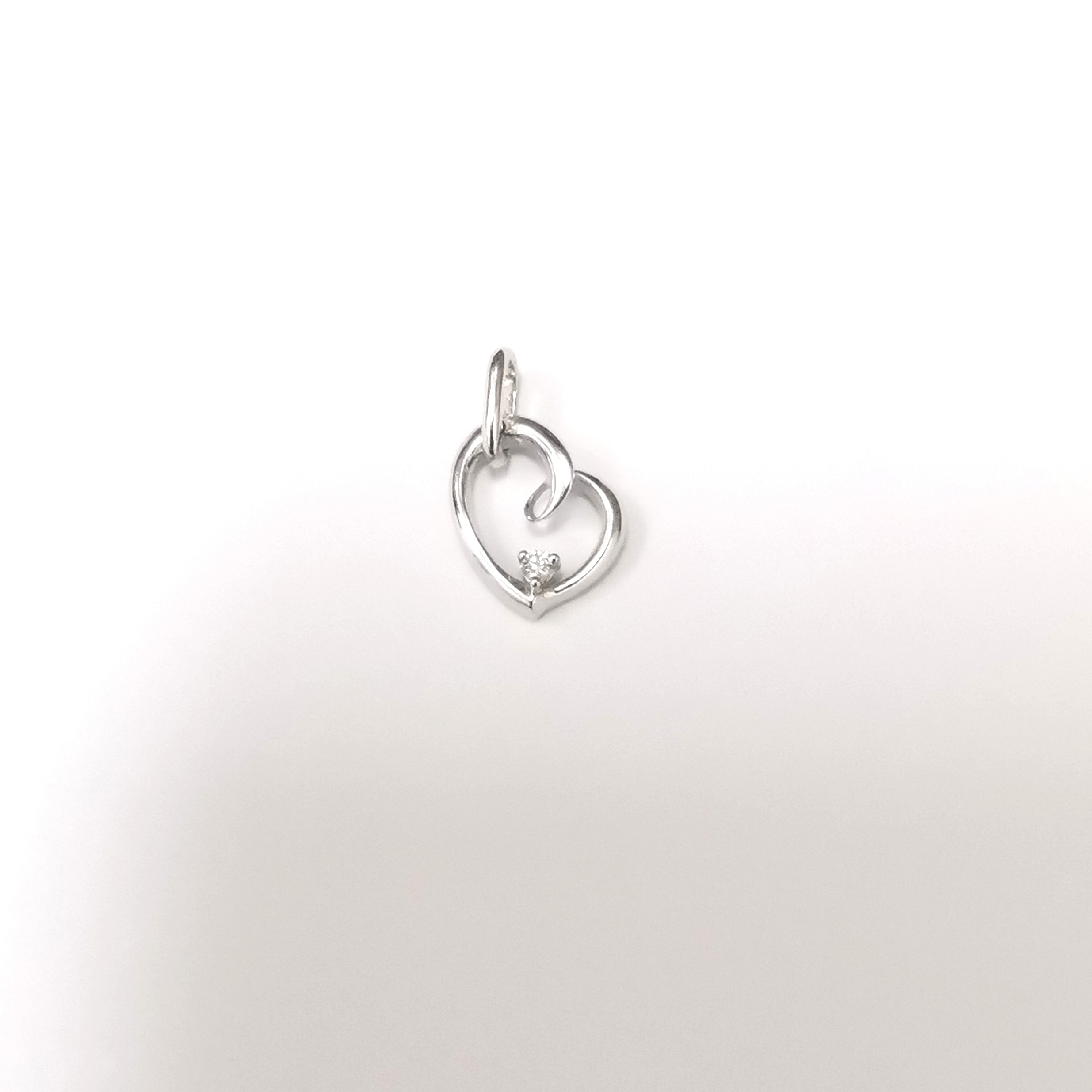 18K WG DIA PENDANT