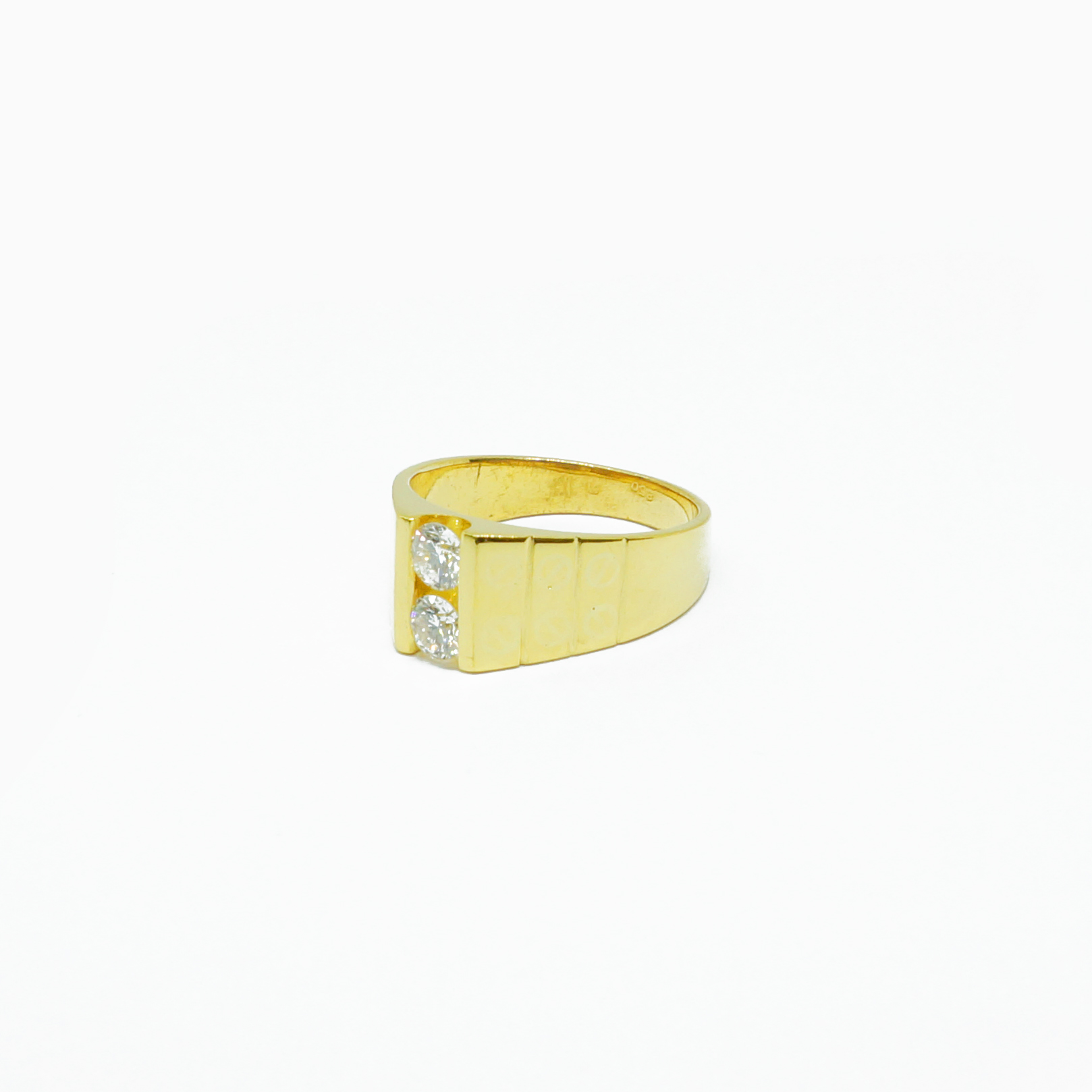 20K YG DIAMOND RING