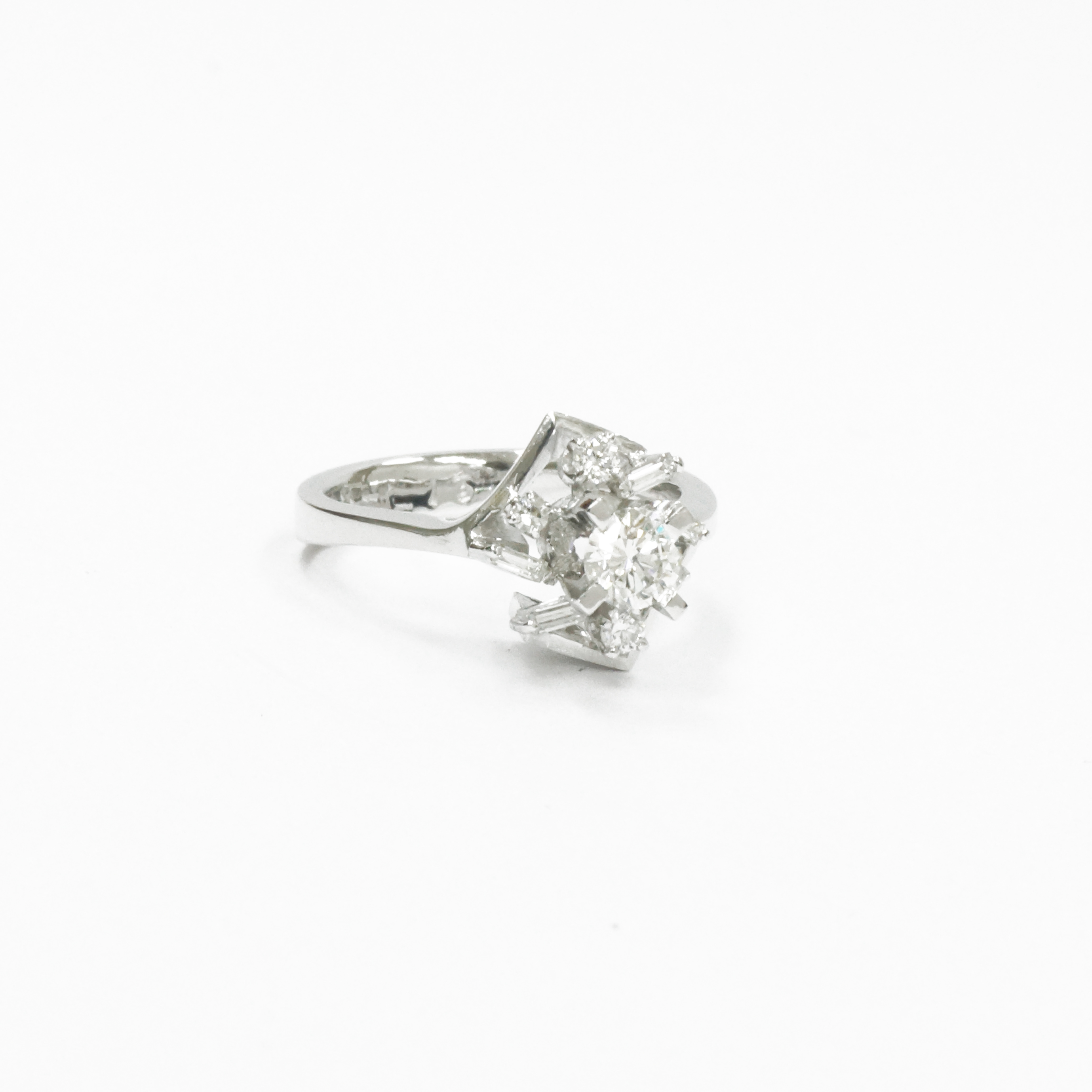 9K WG  DIA RING